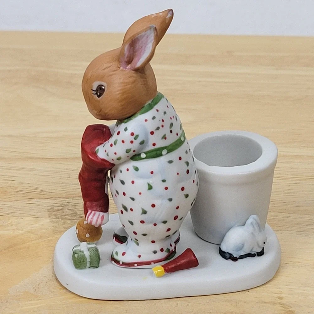 VTG 1986 Susan Isabelle Christmas Bunny Candle Votive Holder Porcelain Figurine